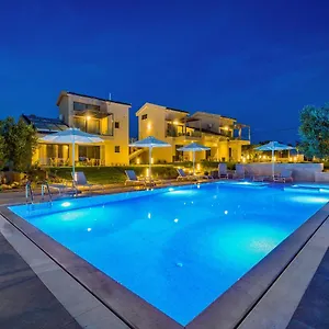 https://miroes-suites.hotelschalkidiki.net