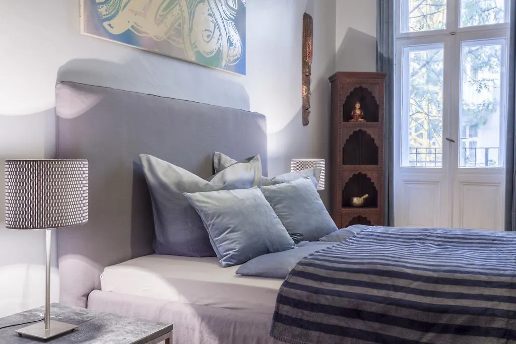 The Paul, Cozy 3 Bed Room Apartment In Prenzlauer Berg Up To 7Ppl Berlin Germany