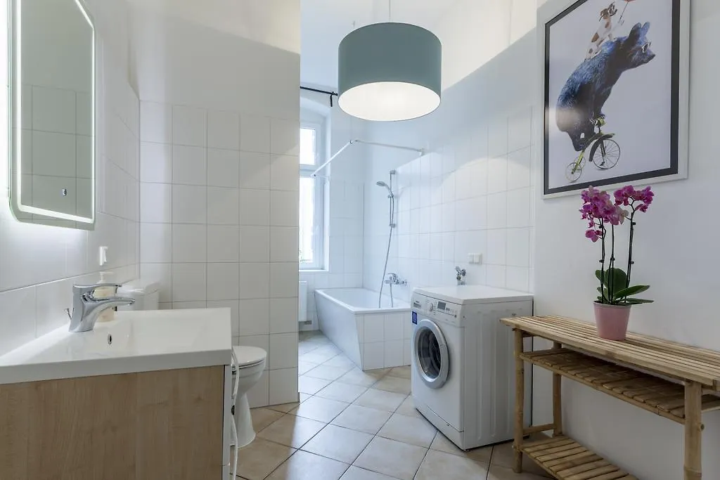 The Paul, Cozy 3 Bed Room Apartment In Prenzlauer Berg Up To 7Ppl Berlin Germany