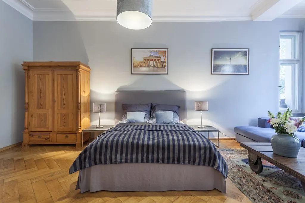The Paul, Cozy 3 Bed Room Apartment In Prenzlauer Berg Up To 7Ppl Berlin Germany